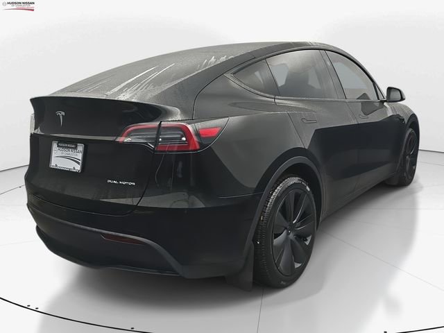 Used 2025 Tesla Model Y Long Range image 10