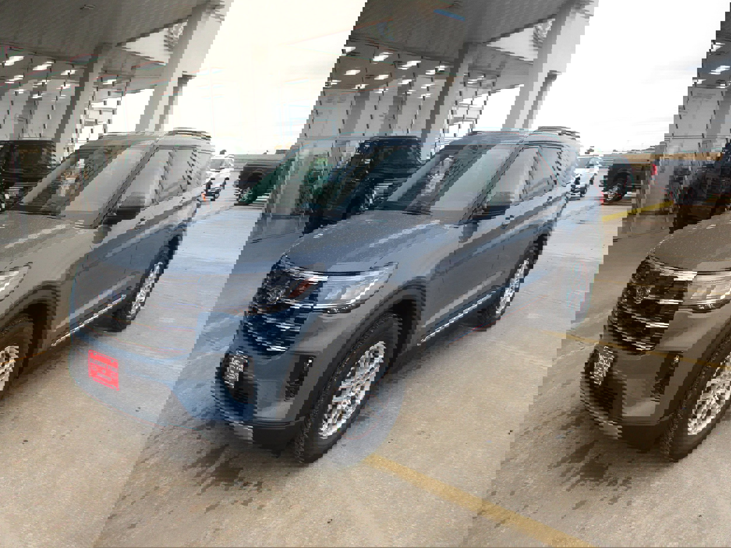 New 2025 Ford Explorer Active image 25
