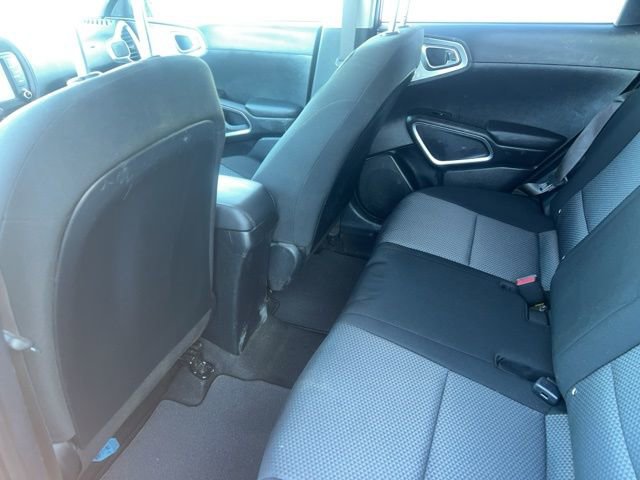 Used 2022 Kia Soul LX image 14