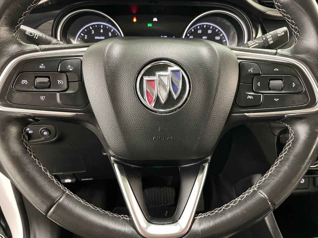 Certified 2020 Buick Encore GX Preferred w/ Sport Touring Package AWD/4WD image 4