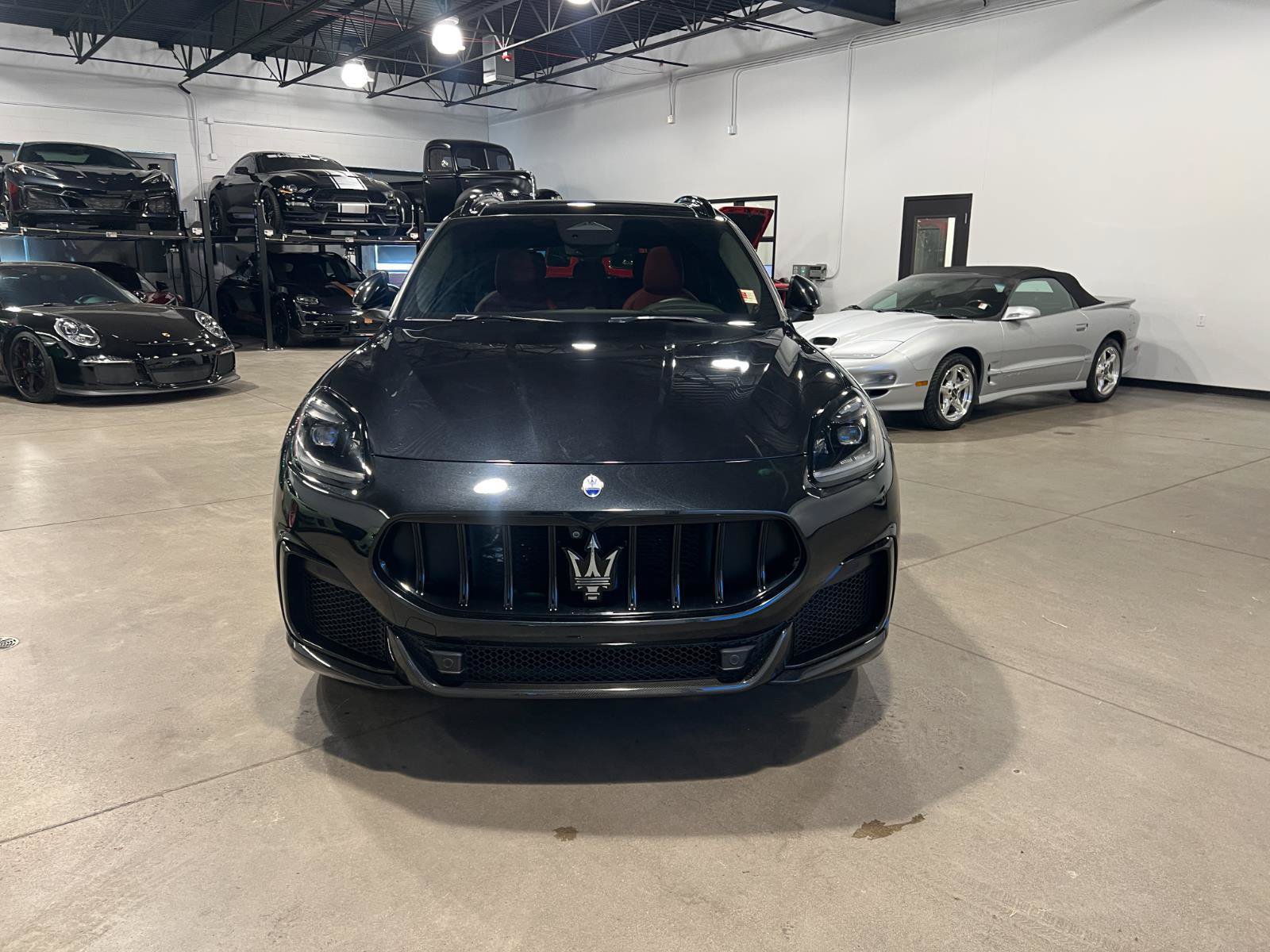Used 2024 Maserati Grecale Trofeo AWD/4WD image 8