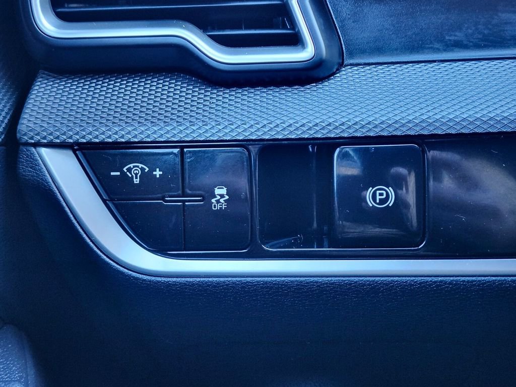 Certified 2023 Kia Sportage LX image 22