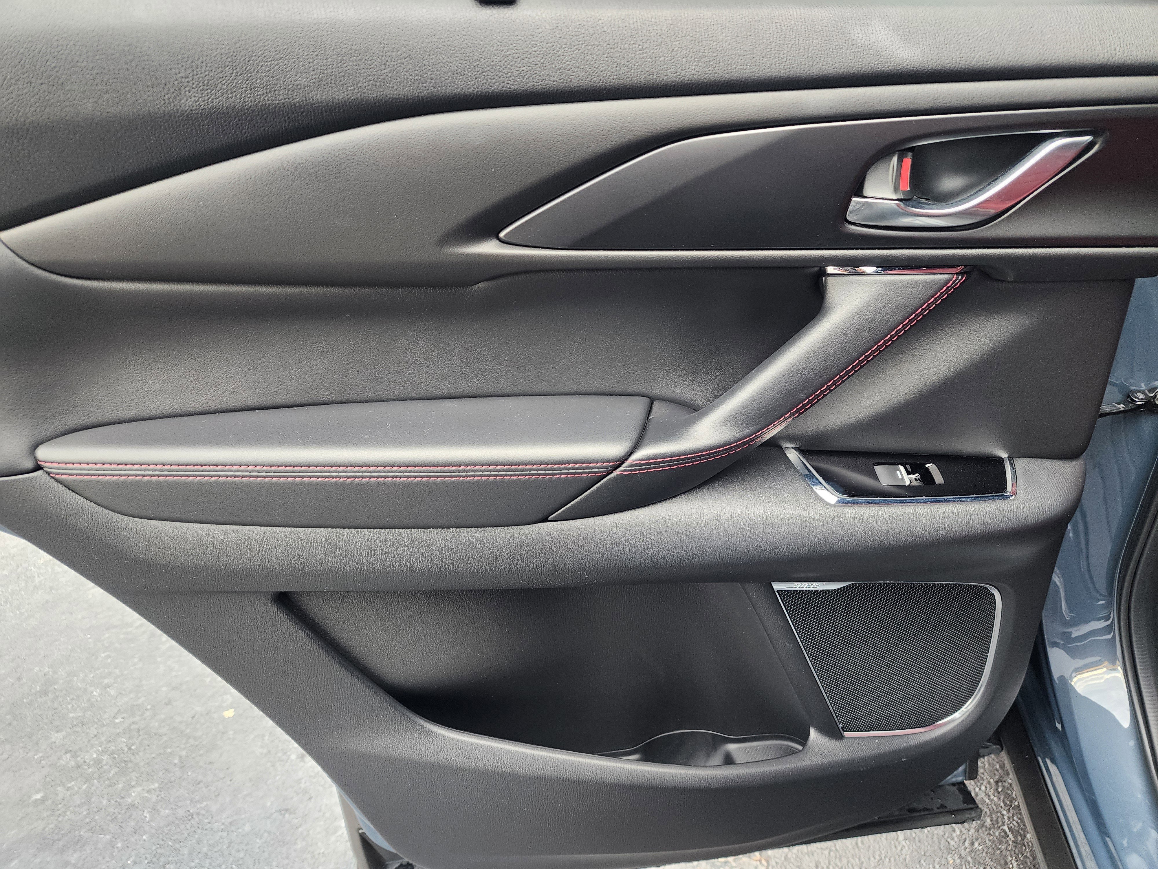 Used 2023 MAZDA CX-9 Carbon Edition image 16