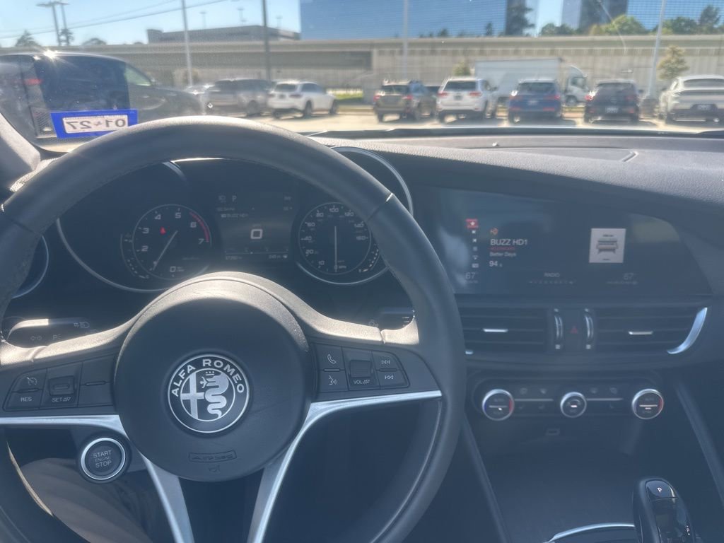 Used 2019 Alfa Romeo Giulia Ti image 10