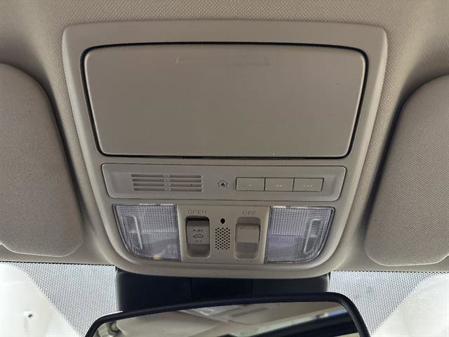 Used 2016 Honda CR-V Touring image 13