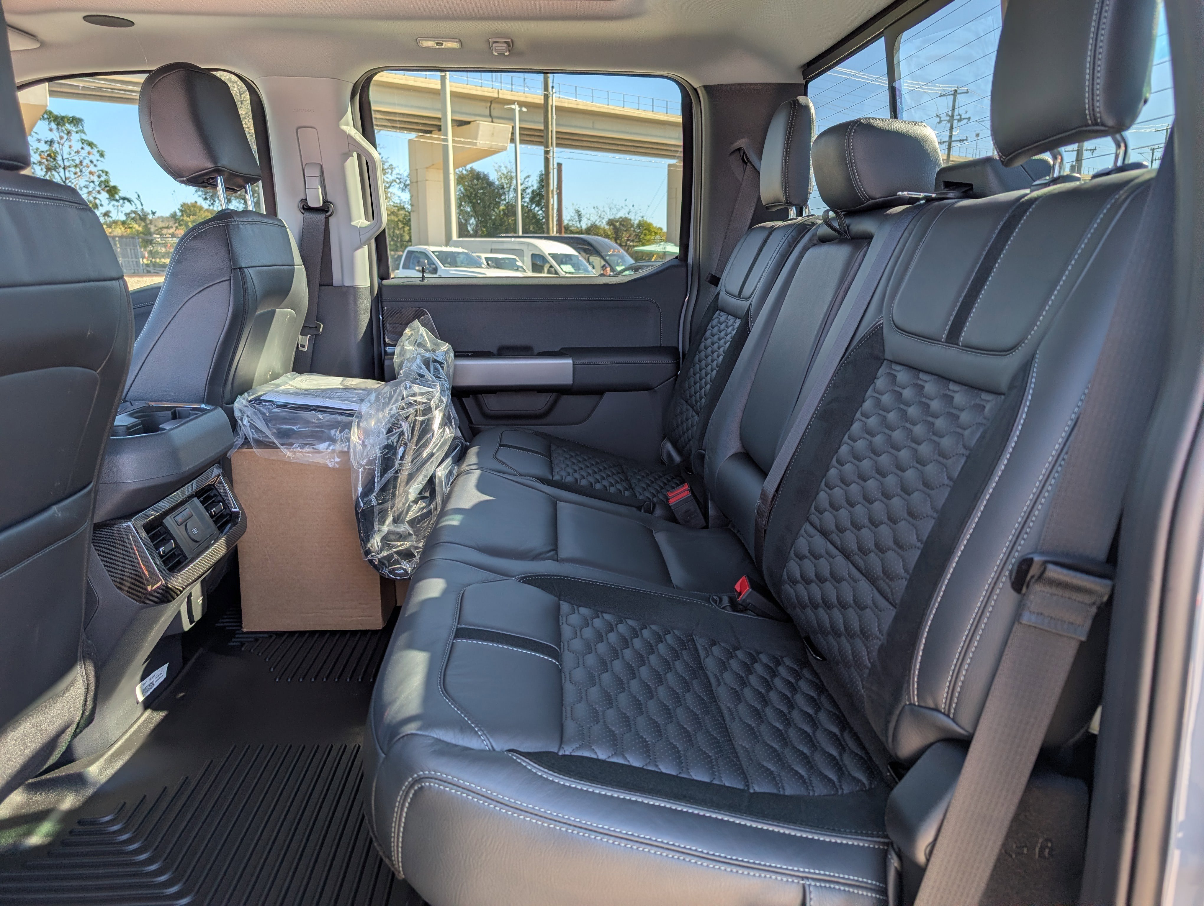 New 2026 Ford F250 Lariat w/ Black Appearance Package image 26