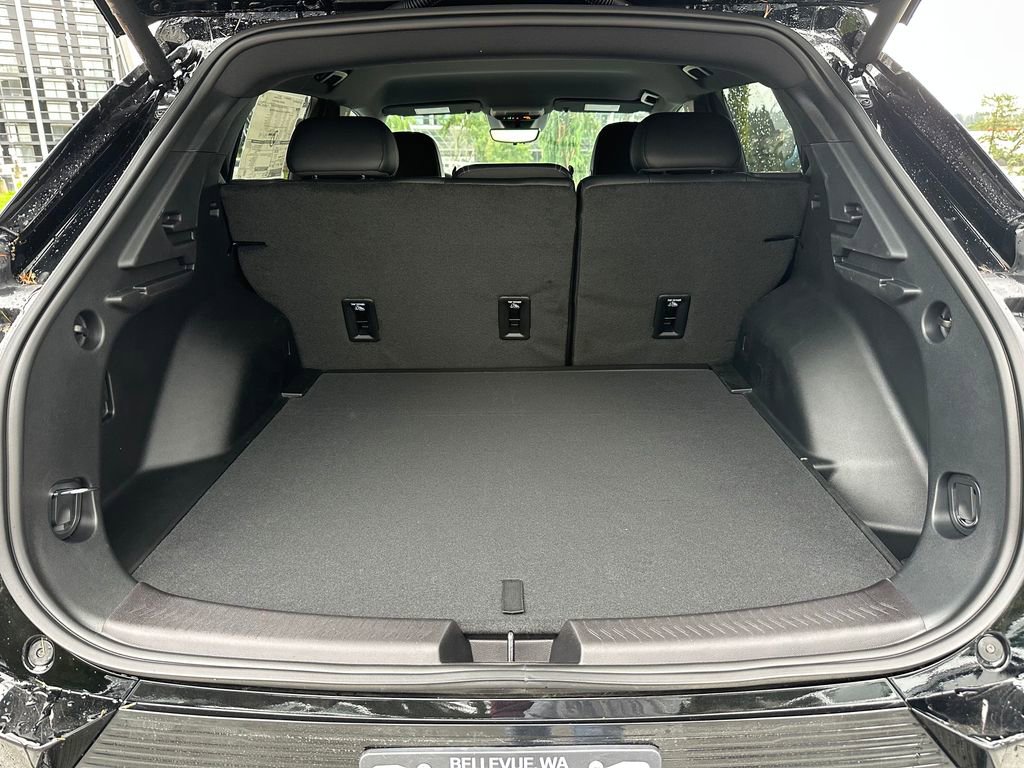 New 2026 Chevrolet Equinox EV LT image 14