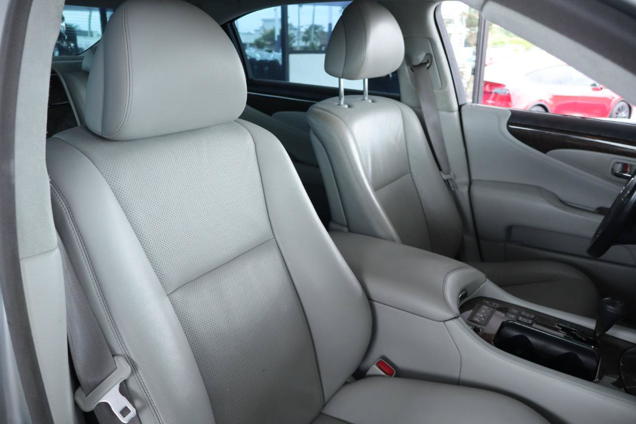 Used 2007 Lexus LS 460 L RWD image 44