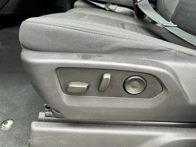 Certified 2025 Chevrolet Silverado 2500 Custom w/ Custom Value Package image 18