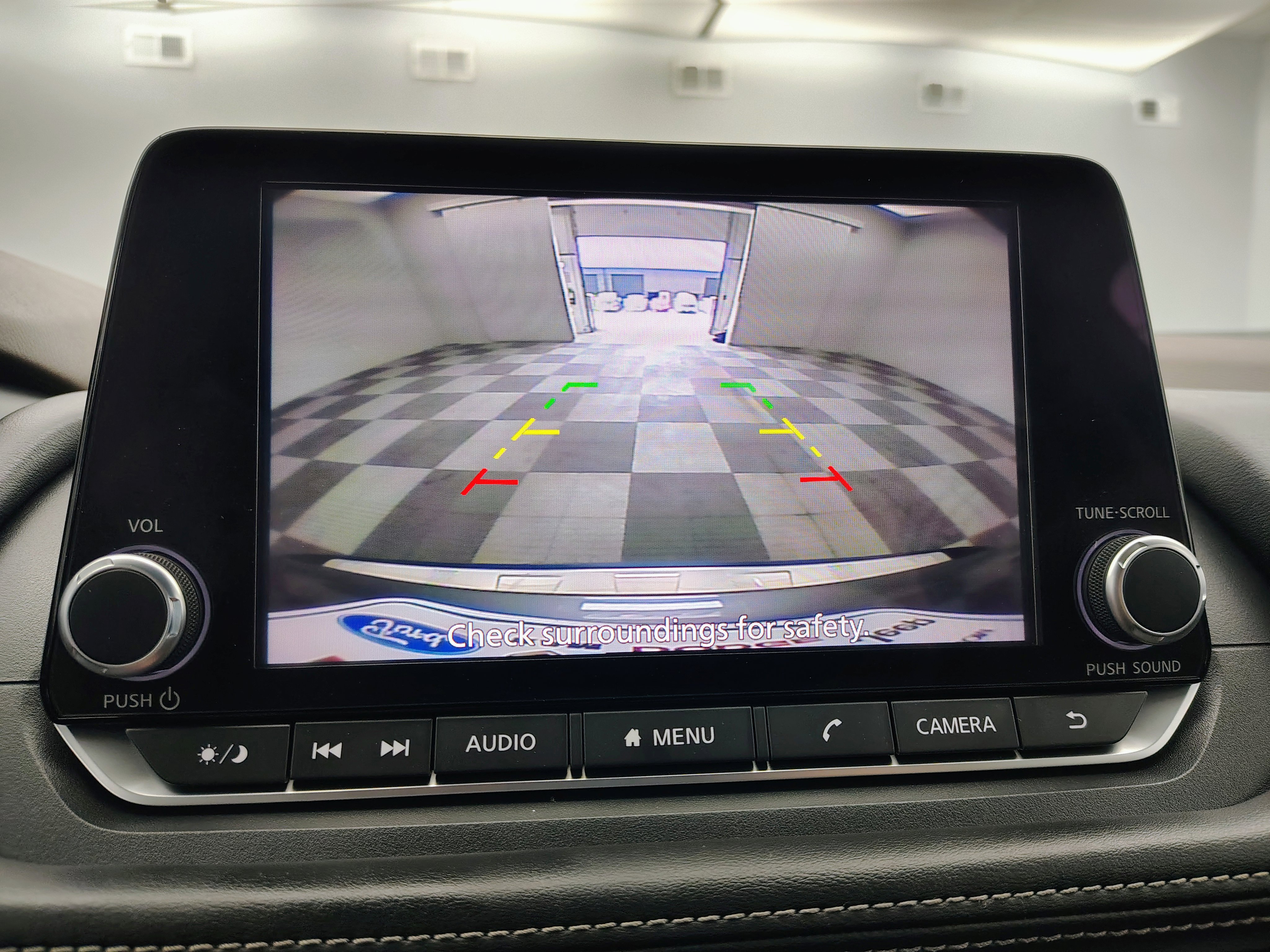 Used 2023 Nissan Rogue SV AWD/4WD image 3