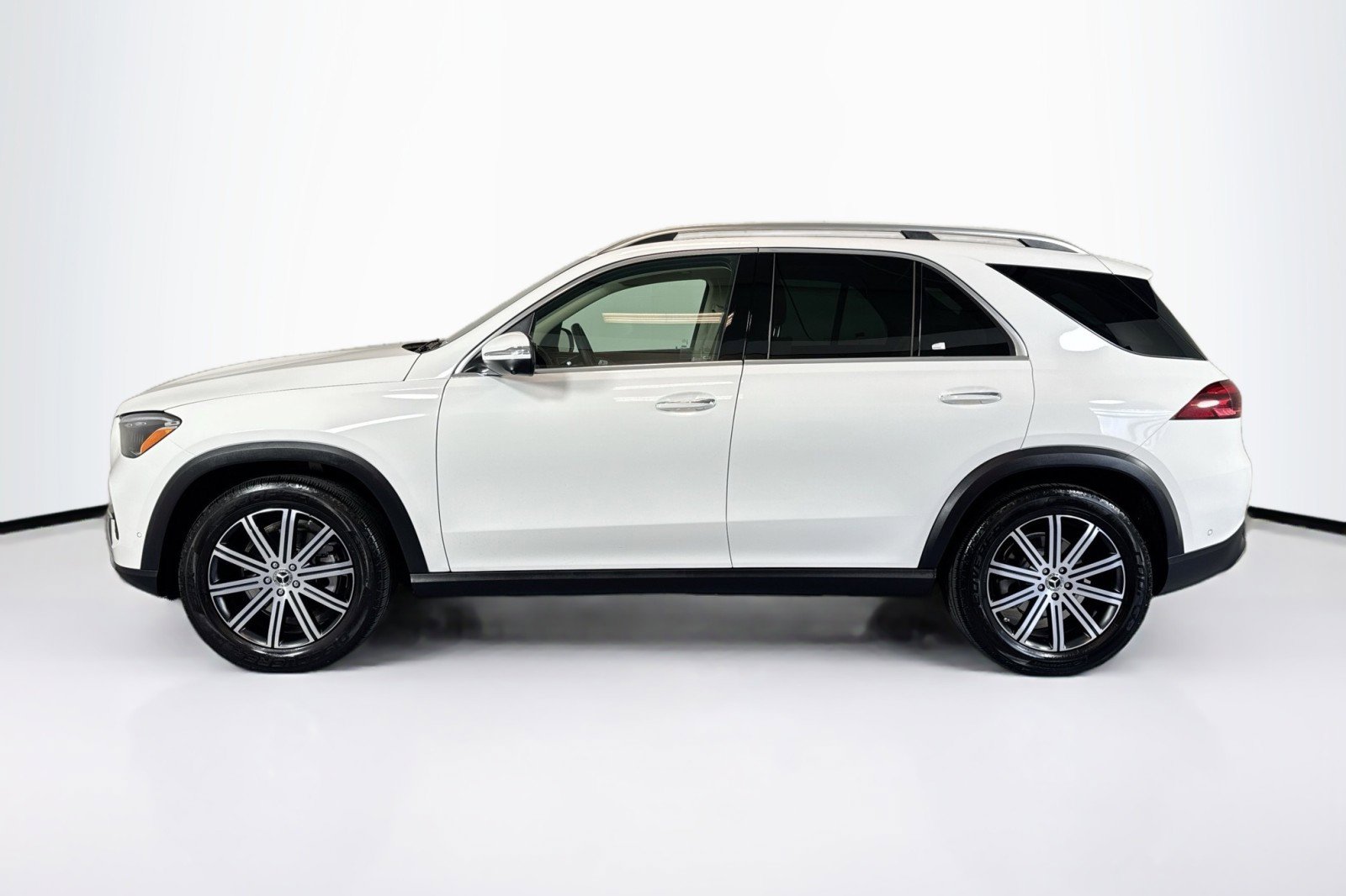 Used 2025 Mercedes-Benz GLE 350 4MATIC image 8