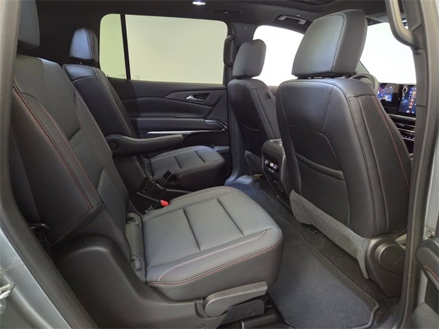 Used 2025 Chevrolet Traverse Z71 w/ Driver Confidence Package image 17