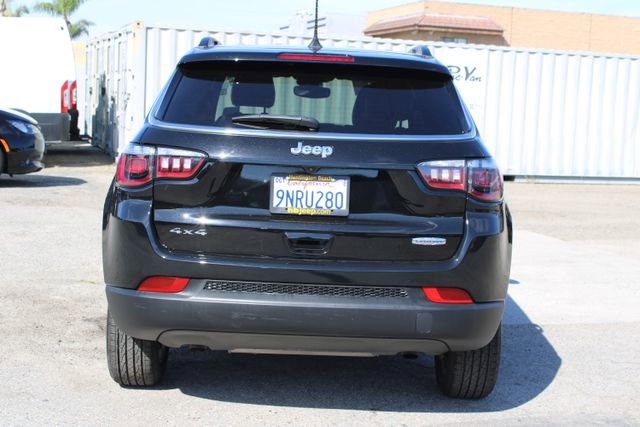 Used 2025 Jeep Compass Latitude image 4