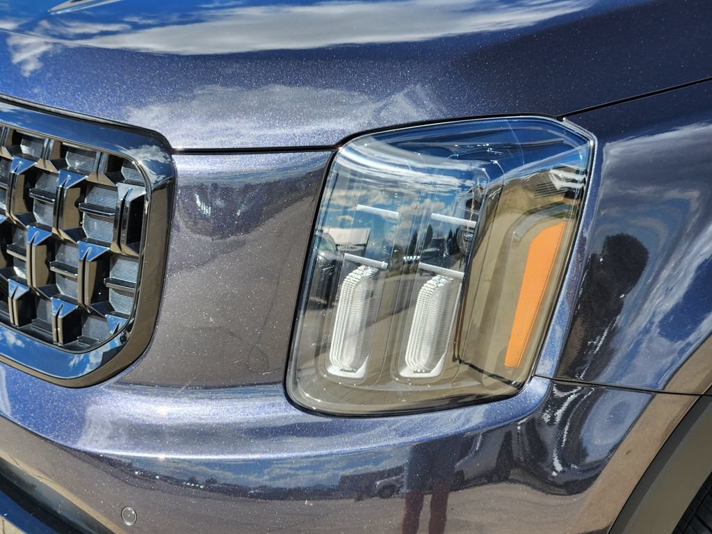 Certified 2025 Kia Telluride SX Prestige X-Line AWD/4WD image 11