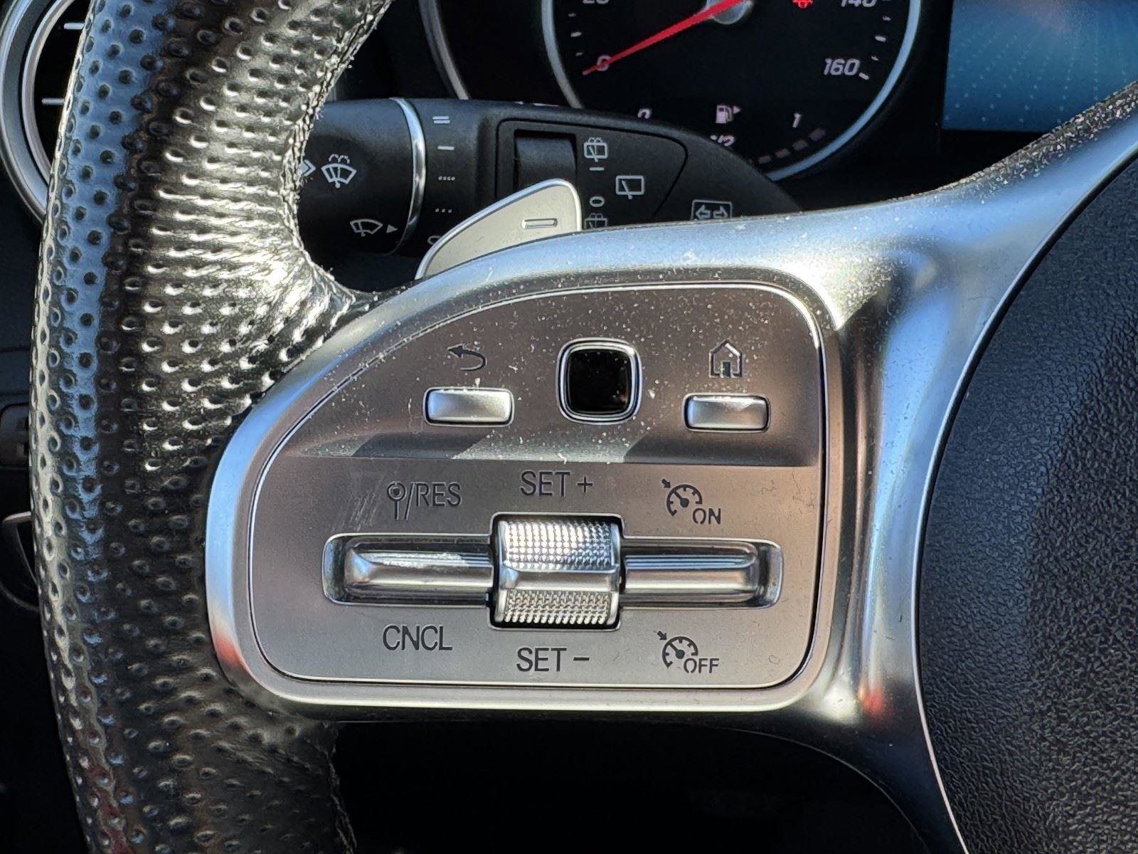 Used 2021 Mercedes-Benz GLC 300 image 21