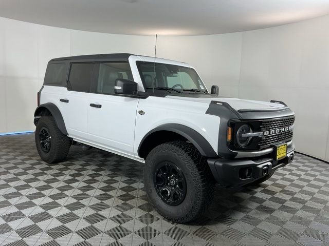 Certified 2023 Ford Bronco Wildtrak image 3