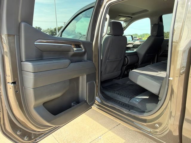 Used 2024 Chevrolet Silverado 1500 LT AWD/4WD image 34