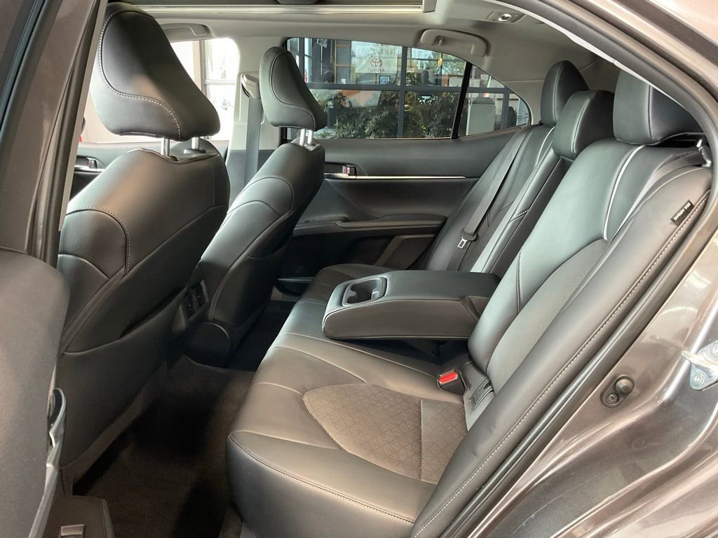 Used 2022 Toyota Camry XSE FWD image 21