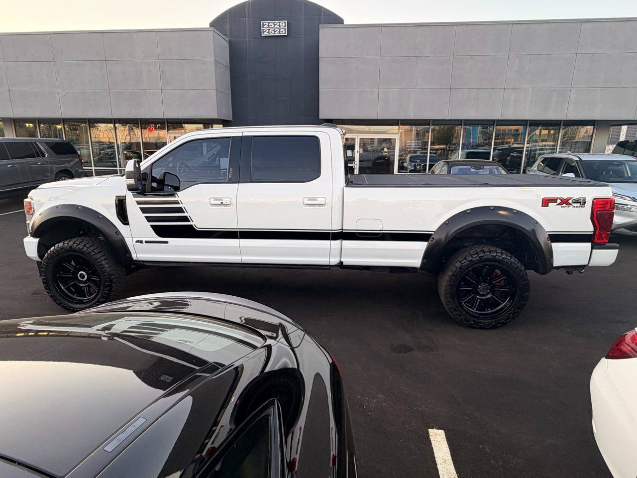 Used 2020 Ford F350 Lariat w/ Lariat Ultimate Package AWD/4WD image 7