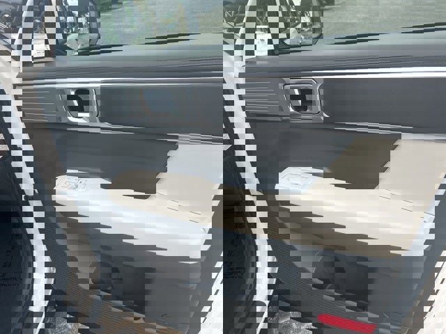 New 2026 Hyundai Santa Fe SE image 28