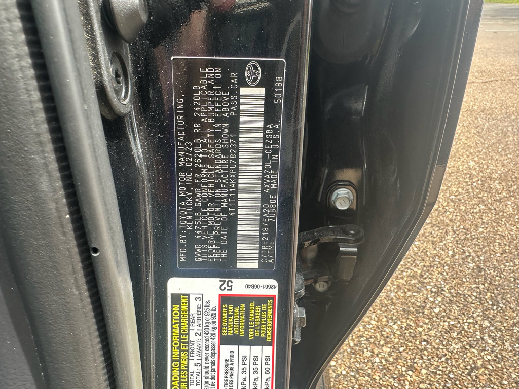 Used 2023 Toyota Camry SE w/ Convenience Package image 7