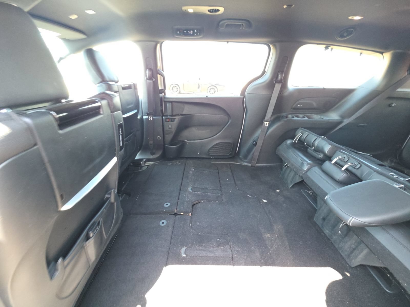 Used 2020 Chrysler Pacifica Touring-L Plus FWD image 15