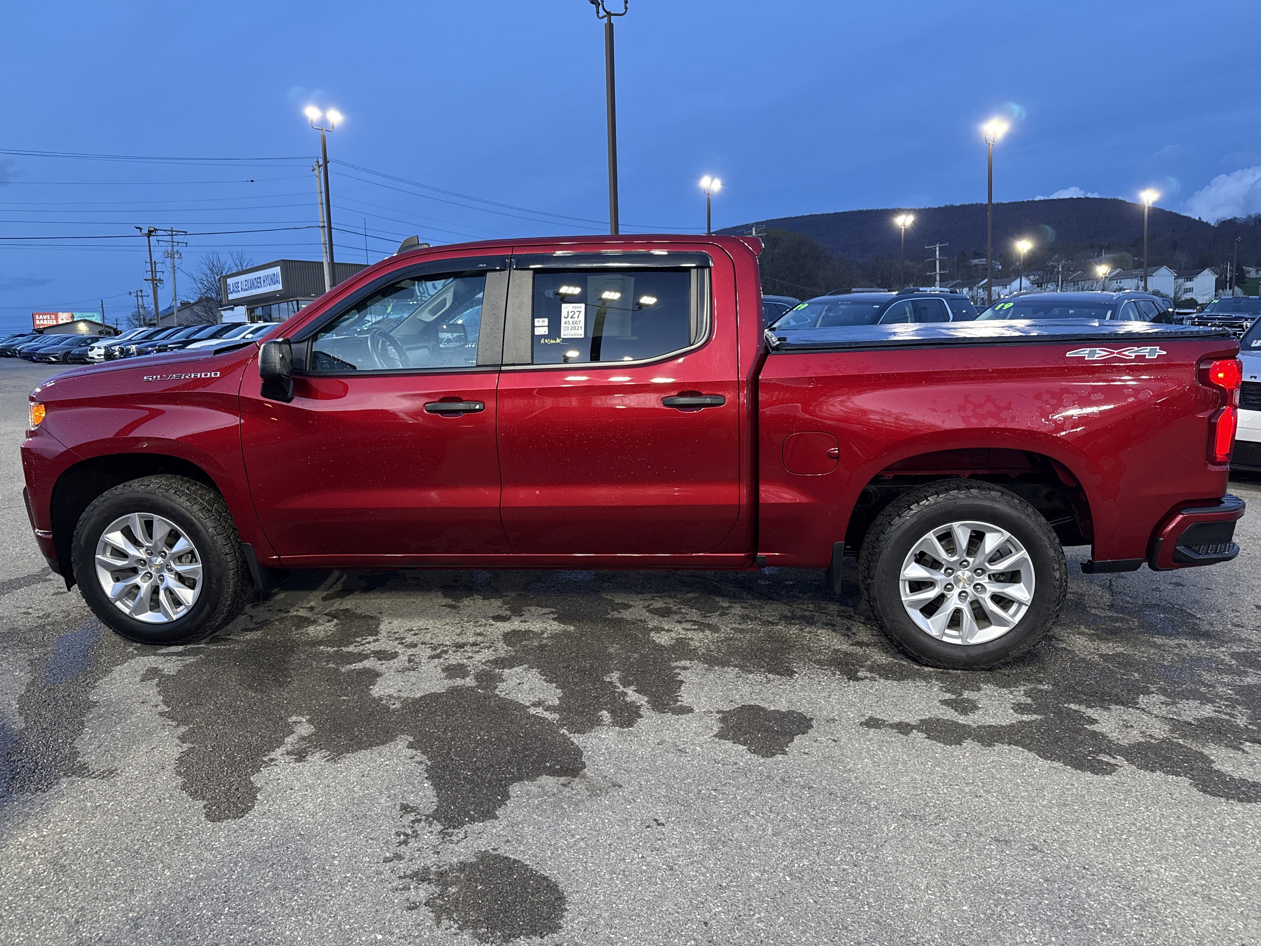 Used 2021 Chevrolet Silverado 1500 Custom w/ Safety Confidence Package image 6
