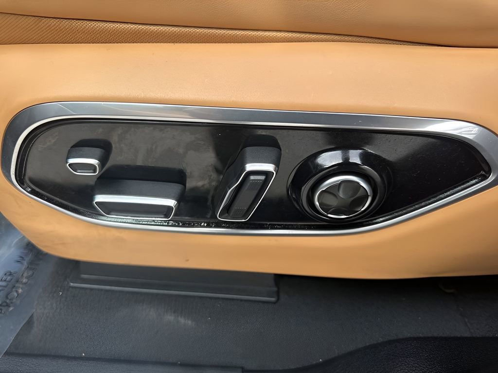 Used 2022 Jeep Grand Cherokee Summit w/ Adv Protech Group IV AWD/4WD image 10