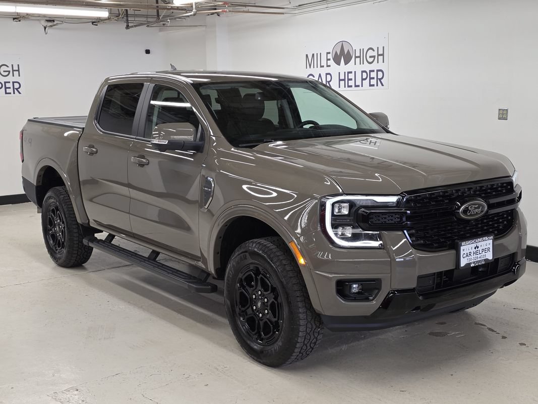 Used 2025 Ford Ranger Lariat w/ Black Appearance Package AWD/4WD image 4