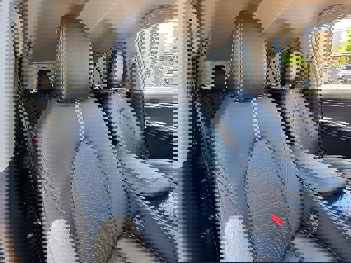 Used 2020 Toyota Camry XSE image 16