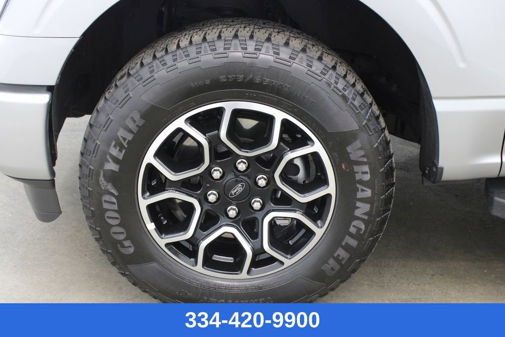 Used 2023 Ford F150 Lariat w/ Max Trailer Tow Package image 29