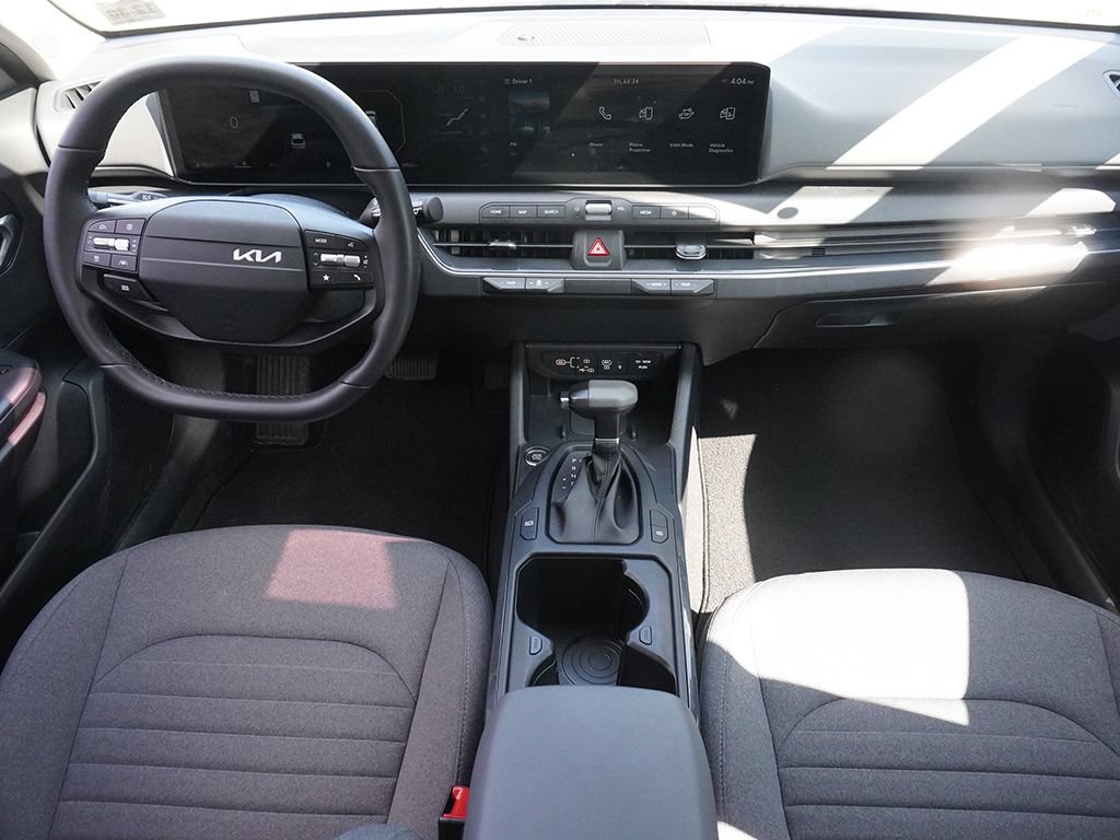 Certified 2025 Kia K4 EX FWD image 33