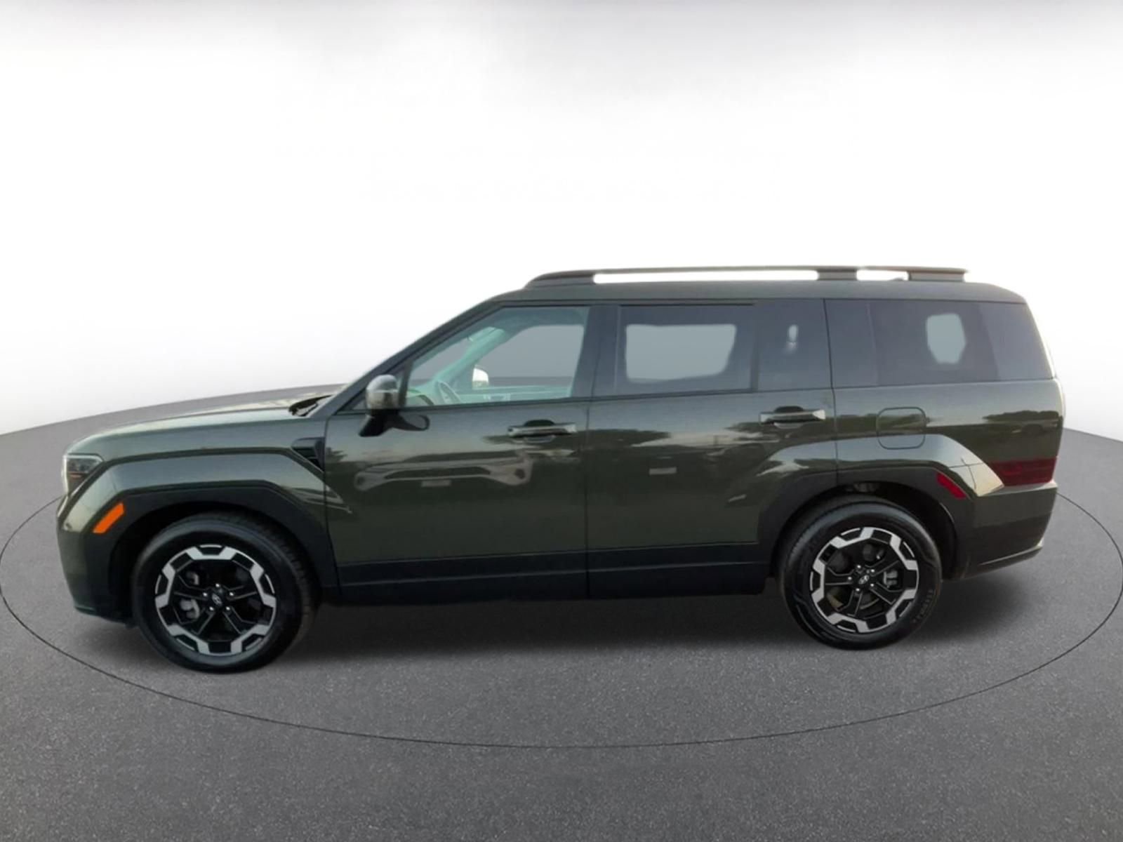 Used 2025 Hyundai Santa Fe SEL image 9