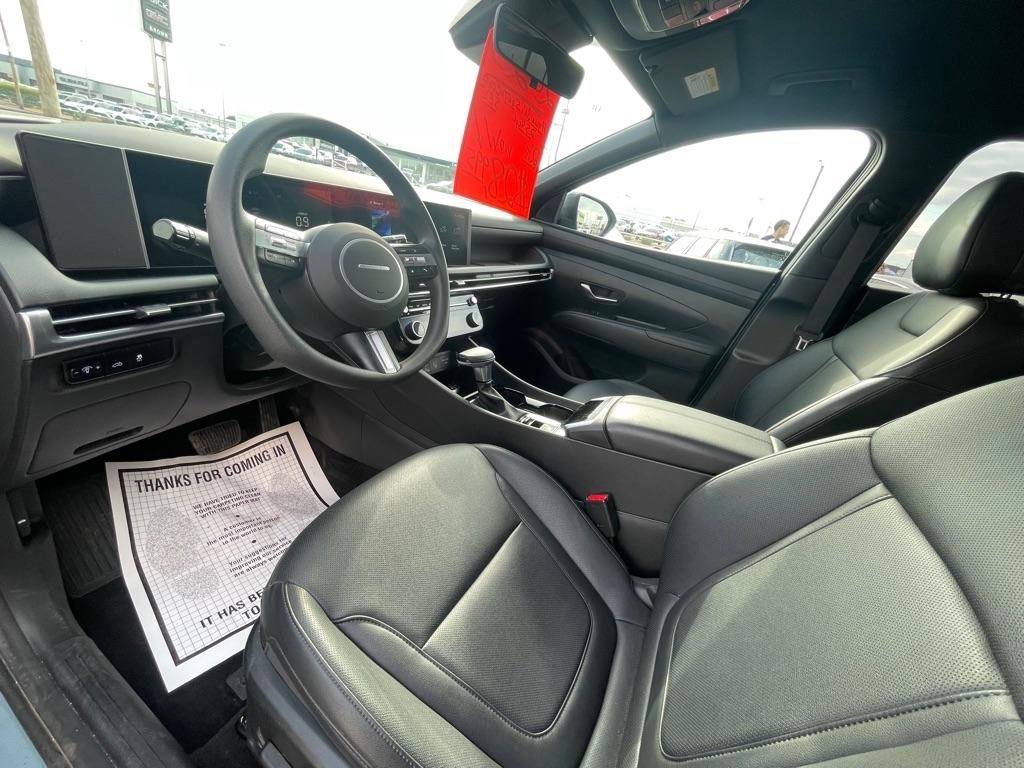 Used 2025 Hyundai Santa Cruz SEL FWD image 11
