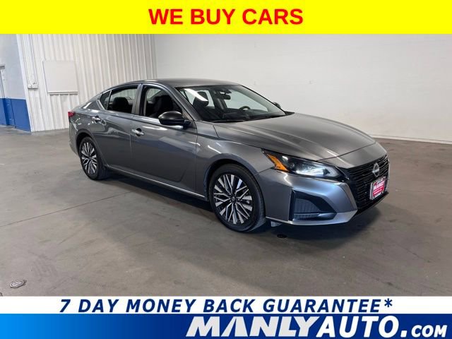 Used 2024 Nissan Altima 2.5 SV