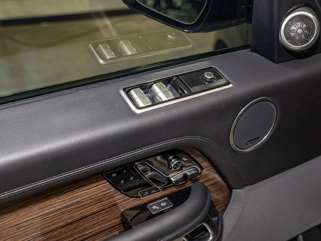 Used 2019 Land Rover Range Rover HSE AWD/4WD image 14