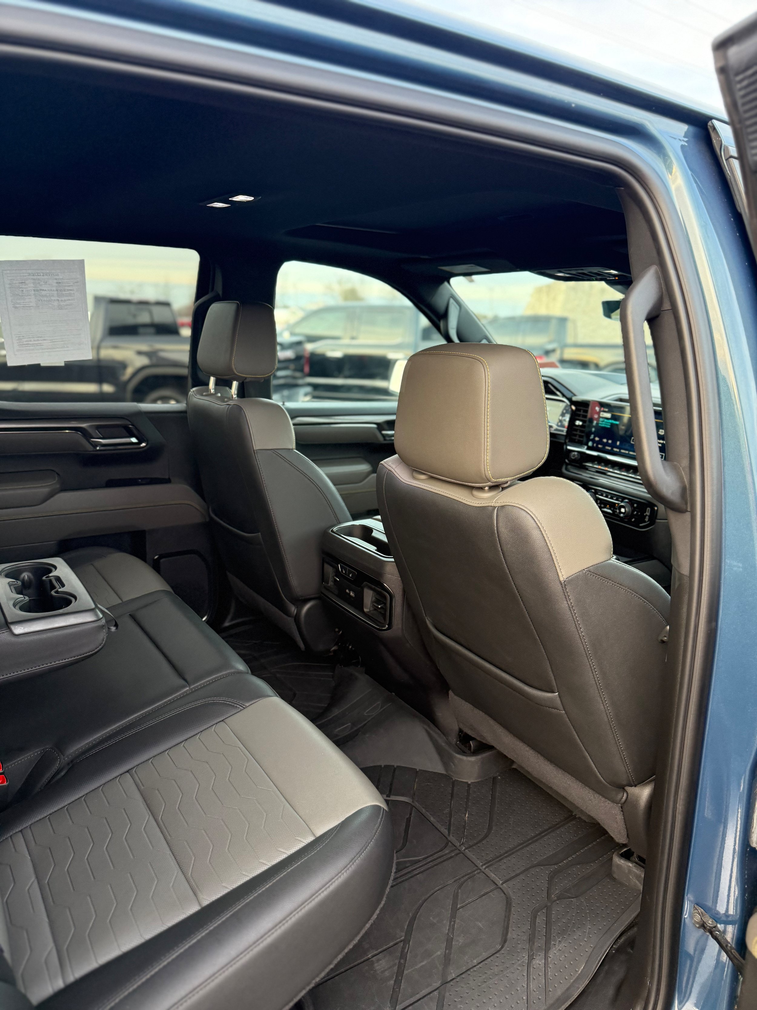Used 2024 Chevrolet Silverado 1500 ZR2 w/ Technology Package AWD/4WD image 11