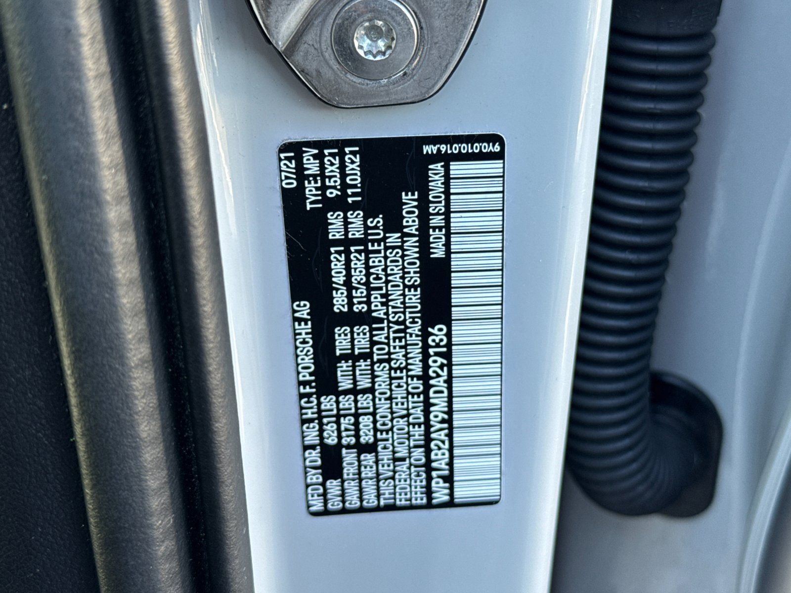 Used 2021 Porsche Cayenne S image 30