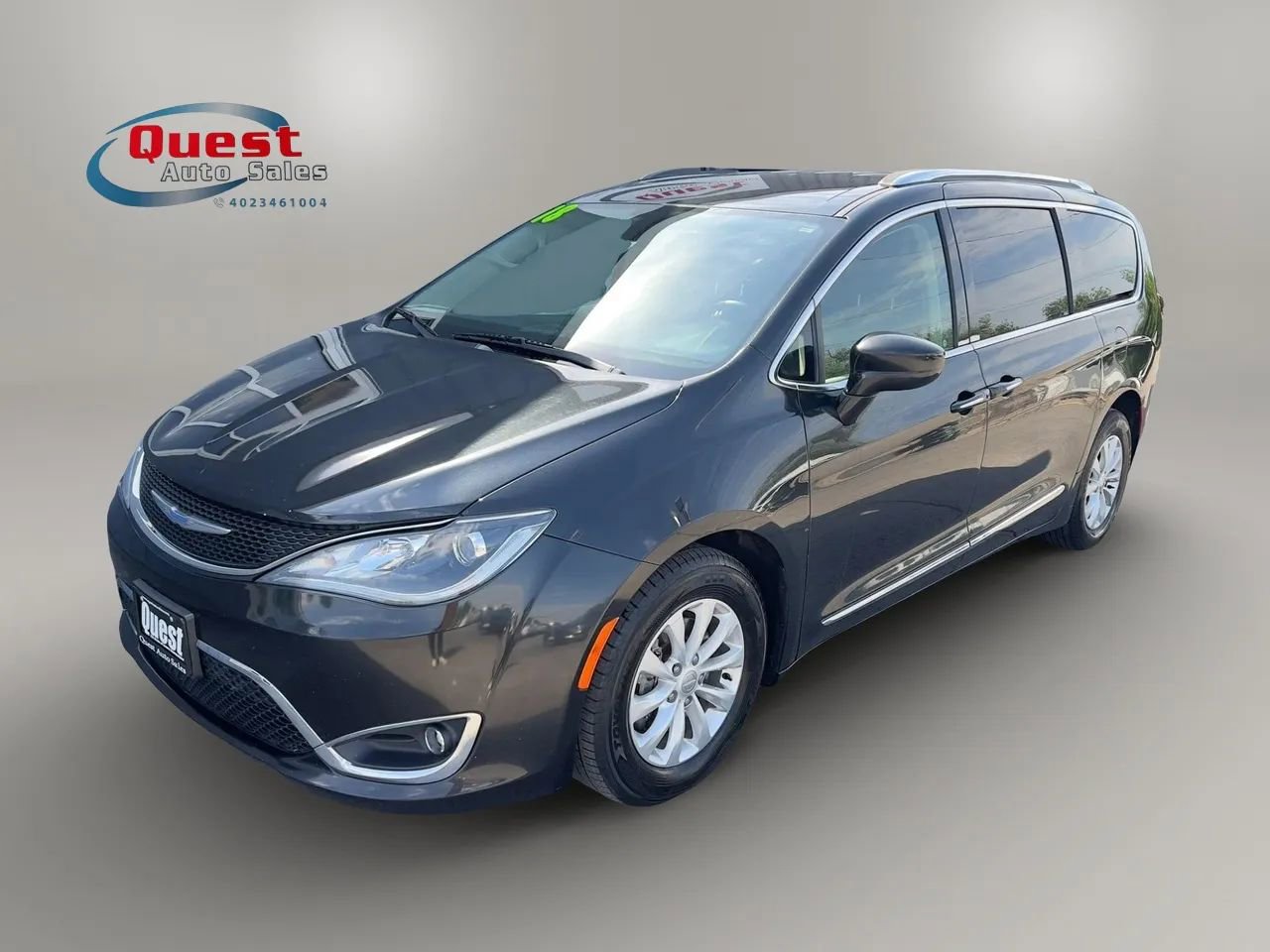 Used 2018 Chrysler Pacifica Touring-L Plus FWD image 6