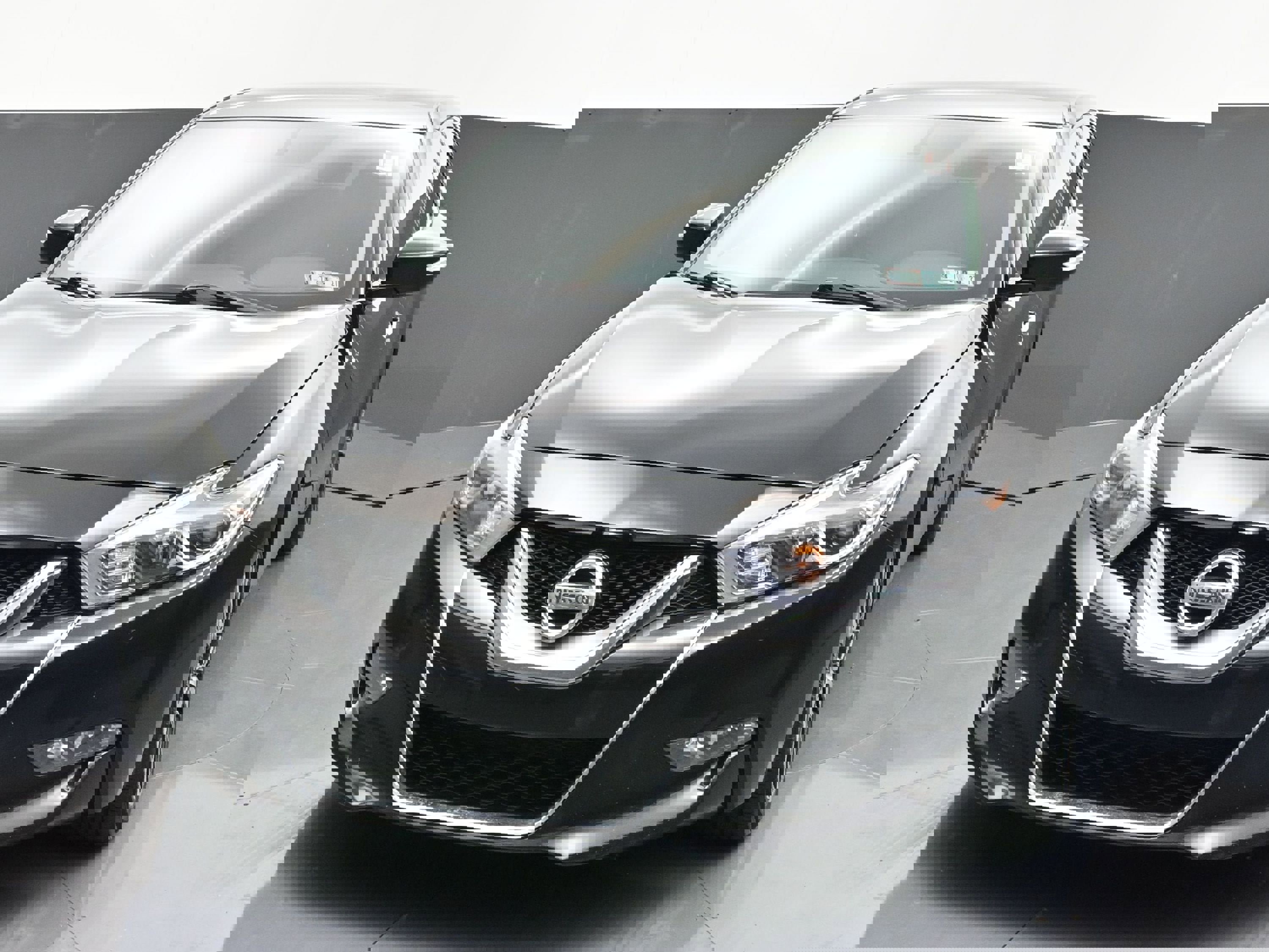 Used 2017 Nissan Maxima 3.5 SV image 3