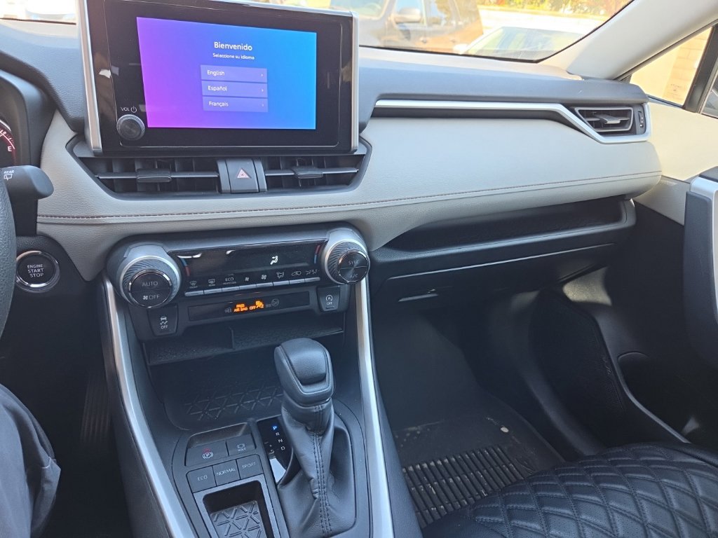 Used 2025 Toyota RAV4 XLE w/ Convenience Package FWD image 14