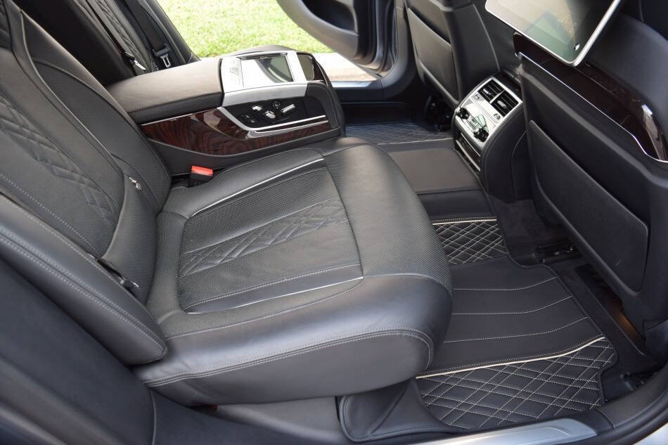 Used 2018 BMW ALPINA B7 xDrive w/ Luxury Rear Seating Package AWD/4WD image 51