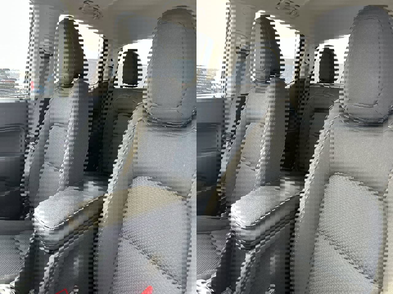 Used 2022 Chevrolet Colorado LT w/ Safety Package image 23