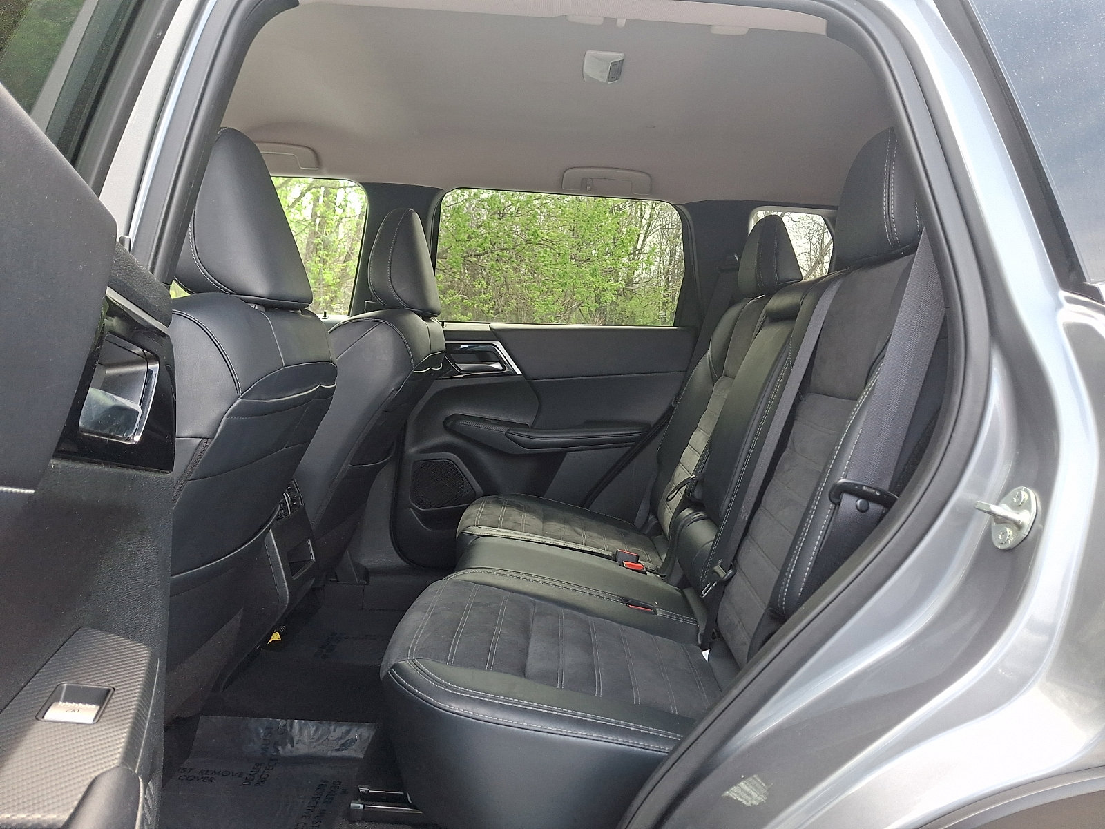 Used 2024 Mitsubishi Outlander SE AWD/4WD image 10