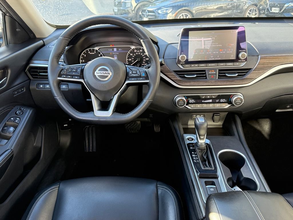 Used 2019 Nissan Altima 2.5 Platinum image 10