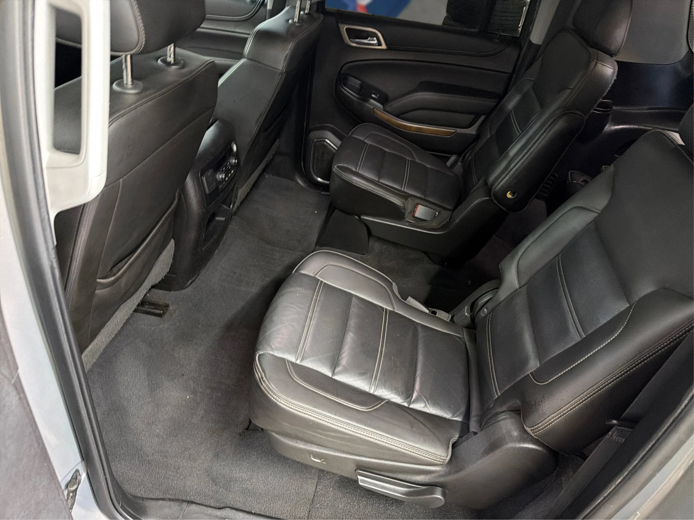 Used 2019 GMC Yukon XL Denali w/ Denali Ultimate Package RWD image 32