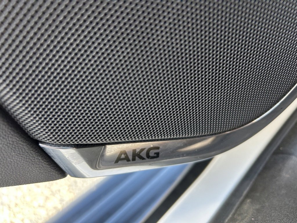 Used 2023 Cadillac Escalade ESV Sport Platinum image 39