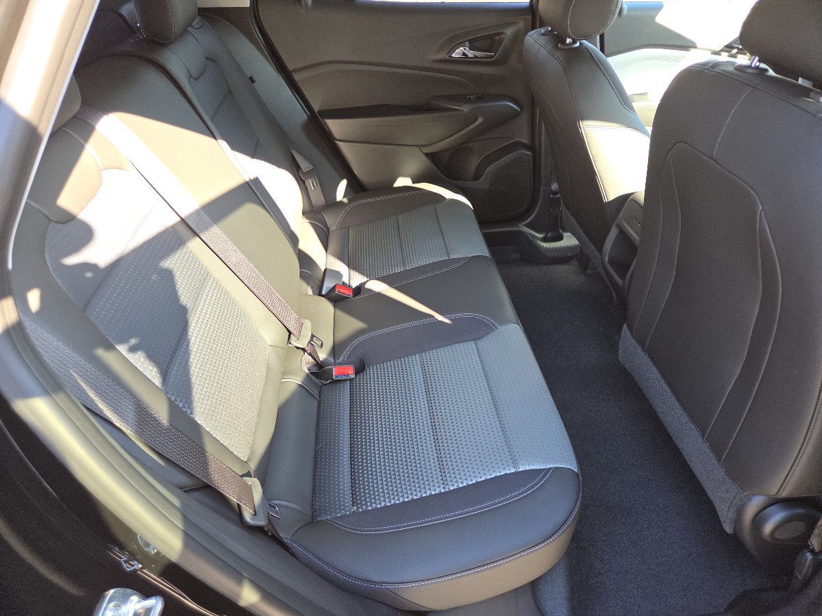 New 2026 Chevrolet Trax LT w/ Driver Confidence Package FWD image 22