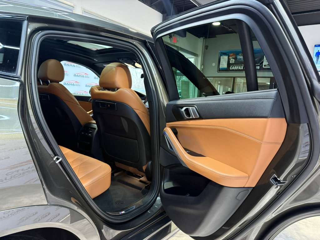Used 2023 BMW X6 xDrive40i w/ M Sport Package image 38