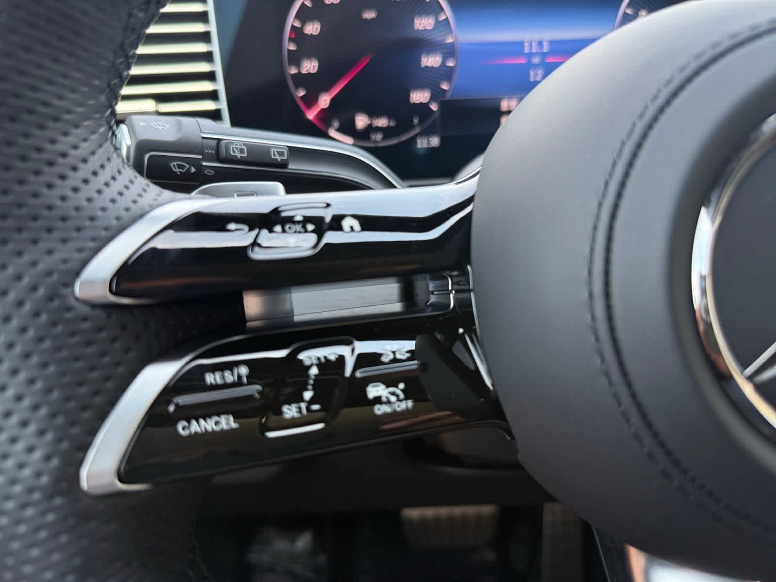 New 2026 Mercedes-Benz GLS 450 4MATIC image 24